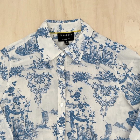 Foxcroft Tops - Womens Foxcroft‎ Toile de Jouy Button Down Shirt 8P Blue White Fitted Fit Petite